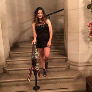 Meet your Posher, Nora